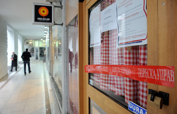 Порезници контролишу нон-стоп